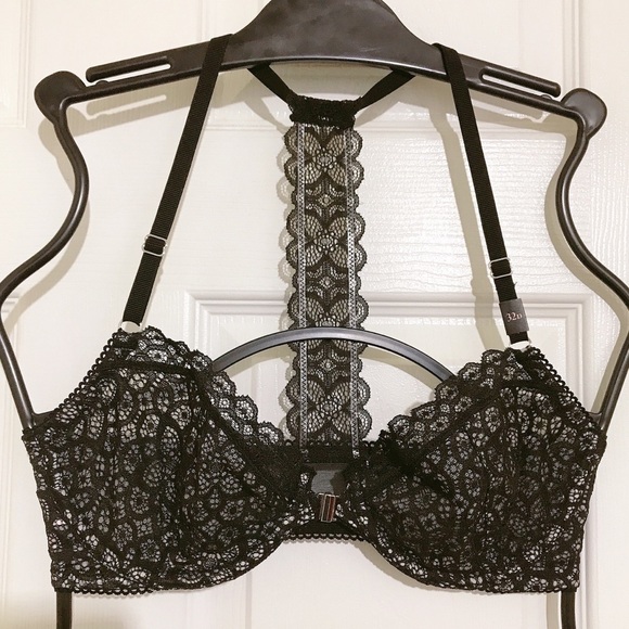 🔥ON SALE🔥2/$33🔥 💖Victoria Secret Dream Angels Unlined Demi - Picture 1 of 3